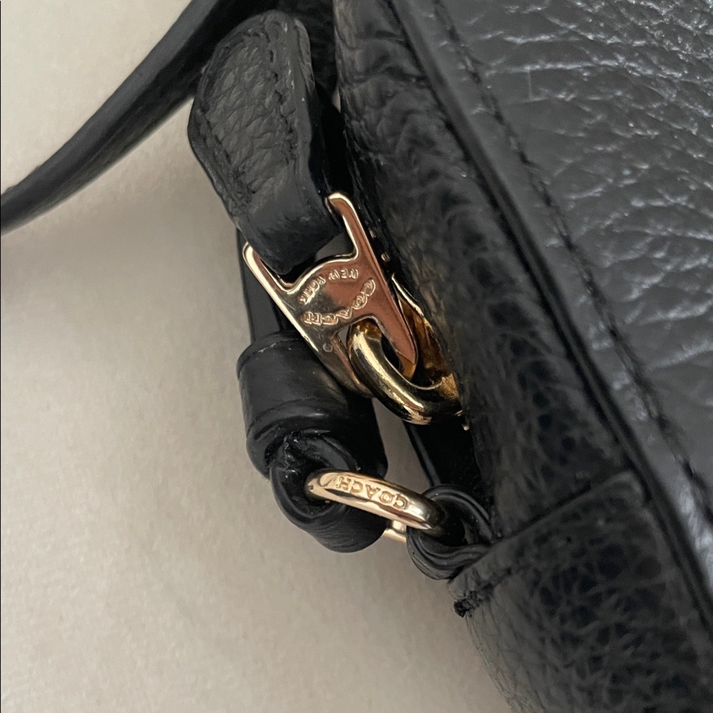 Coach Black Pebbled Leather Crossbody Bag - Picture 3 of 9
